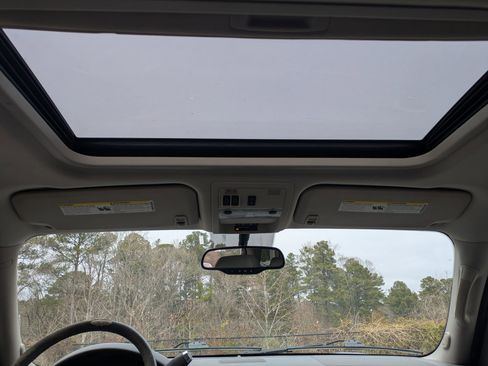 Used 2013 Chevrolet Tahoe LTZ image 22