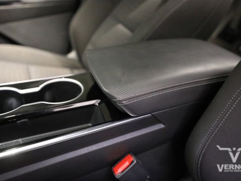 Used 2025 Chevrolet Equinox LT w/ Safety and Technology Package image 15