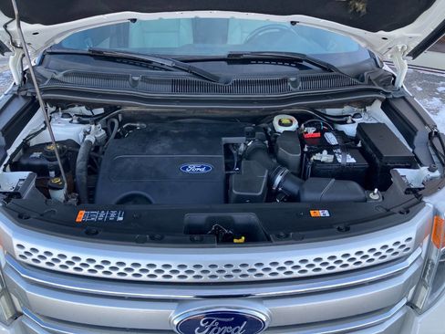 Used 2013 Ford Explorer XLT image 25