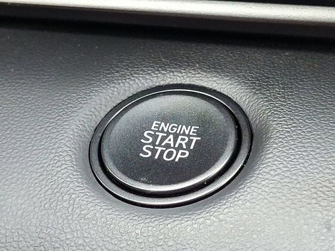 Used 2025 Hyundai Elantra Sport FWD image 23