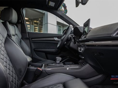 Used 2023 Audi SQ5 Premium Plus w/ Premium Plus Package image 14