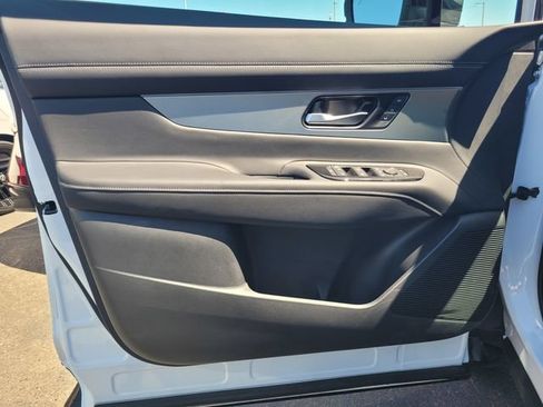New 2026 Nissan Murano Platinum w/ Cargo Package AWD/4WD image 7