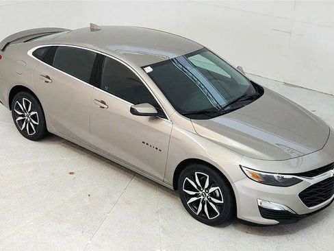 Used 2025 Chevrolet Malibu RS image 13