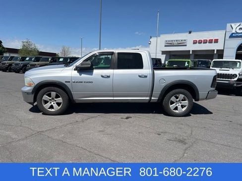 Used 2011 RAM 1500 Classic SLT AWD/4WD image 2