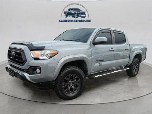 Used 2020 Toyota Tacoma SR5 image 3