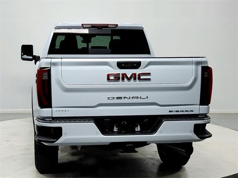 New 2026 GMC Sierra 2500 Denali w/ Denali Reserve Package image 6