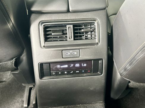 Used 2025 MAZDA CX-90 3.3 Turbo w/ Preferred Package AWD/4WD image 34
