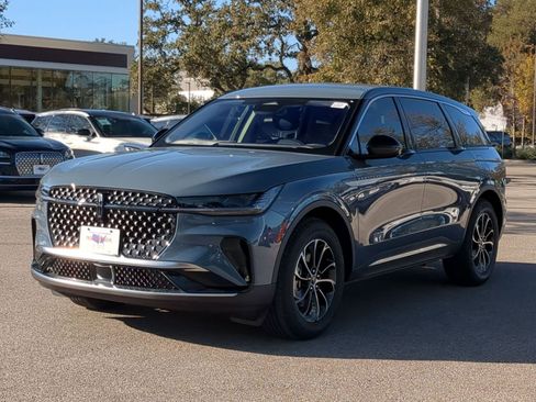 New 2026 Lincoln Nautilus Premier image 7