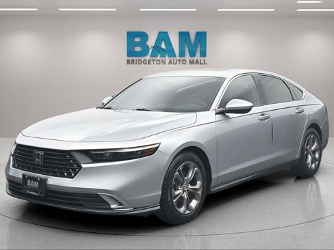 Used 2023 Honda Accord EX image 5