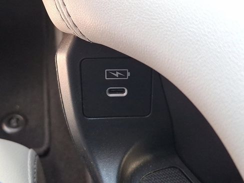 Certified 2025 Honda HR-V EX-L image 26
