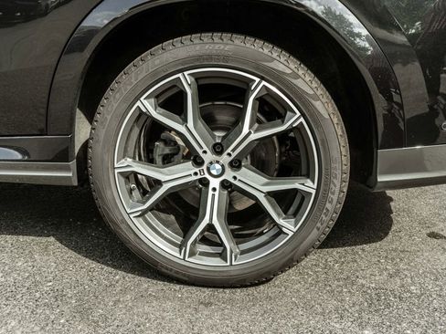 Used 2022 BMW X6 xDrive40i AWD/4WD image 30