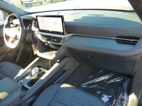 New 2026 Ford Explorer ST-Line w/ ST-Line Street Pack image 14