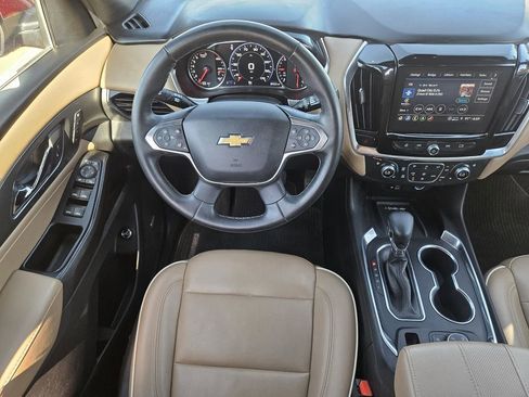 Used 2023 Chevrolet Traverse Premier AWD/4WD image 34