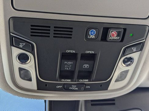 Used 2021 Honda Pilot Elite image 28