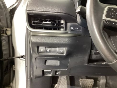 Used 2024 Toyota Grand Highlander AWD image 12