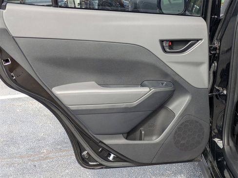 Used 2024 Subaru Crosstrek 2.0i Premium image 19