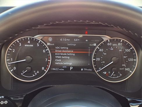 Used 2025 Nissan Pathfinder SV image 30