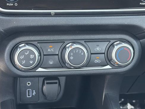 Used 2024 Nissan Versa S w/ Trunk Package image 15