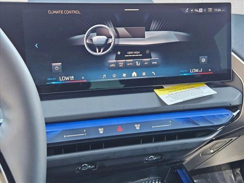 Used 2025 BMW X3 xDrive30i w/ Convenience Package image 14