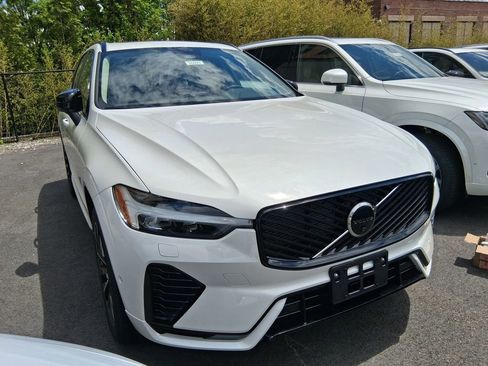New 2026 Volvo XC60 T8 Plus w/ Protection Package Premier AWD/4WD image 3