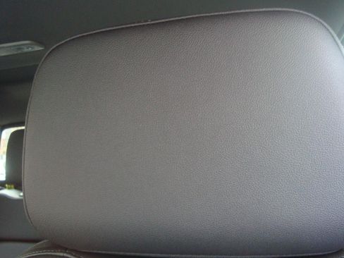 New 2026 GMC Sierra 2500 SLT w/ SLT Premium Package image 10