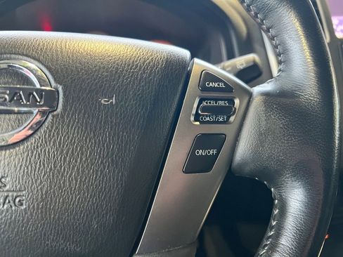 Used 2013 Nissan Armada Platinum image 31