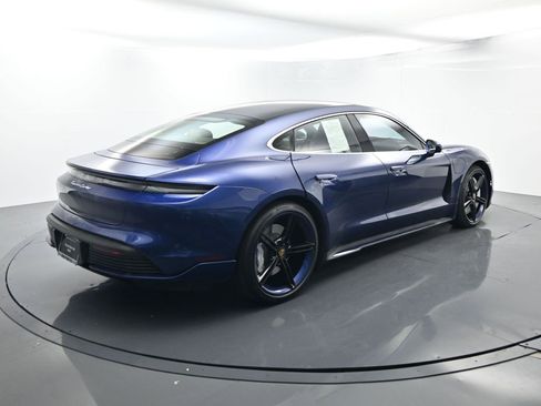 Used 2020 Porsche Taycan Turbo image 15