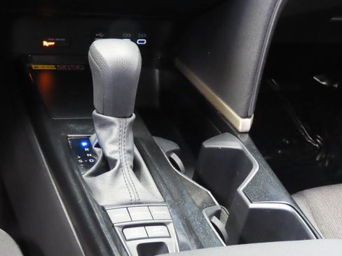 Used 2025 Toyota Camry LE FWD image 8