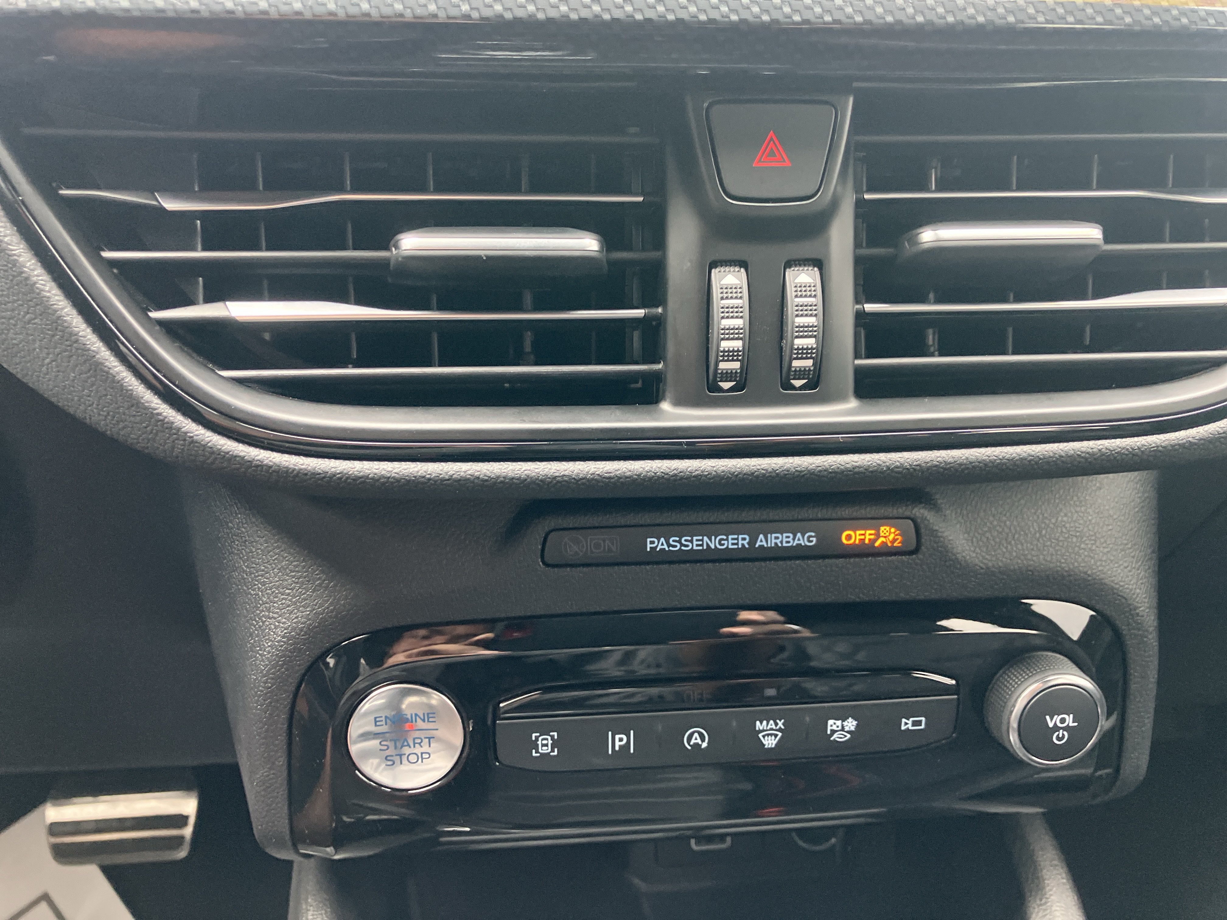 Certified 2024 Ford Escape ST-Line Elite w/ Premium Technology Package AWD/4WD image 28