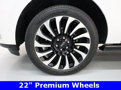 Used 2023 Lincoln Navigator L Black Label image 47
