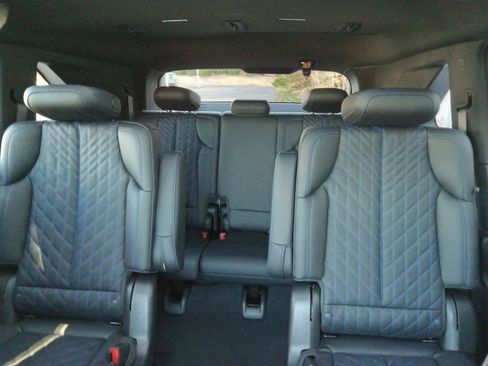 Used 2025 Cadillac Escalade IQ Sport 1 w/ LPO, Etrunk Organizer Package image 22