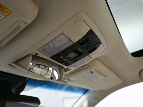 Used 2023 Lexus GX 460 Premium image 31