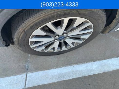 Used 2021 Ford Escape Titanium w/ Class II Trailer Tow Package AWD/4WD image 2
