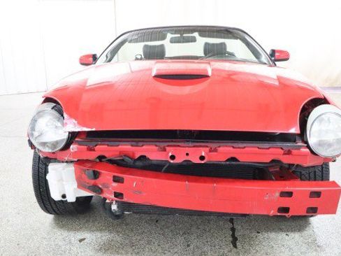 Used 2004 Ford Thunderbird RWD image 7