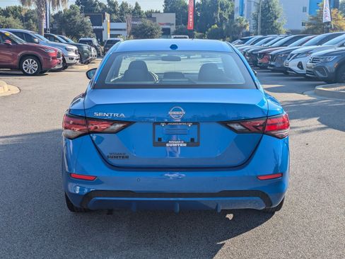 Certified 2025 Nissan Sentra SV FWD image 5