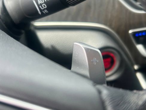 Used 2020 Honda Accord Touring image 16