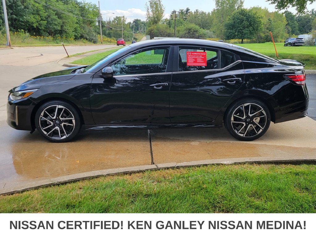 Certified 2025 Nissan Sentra SR FWD image 6