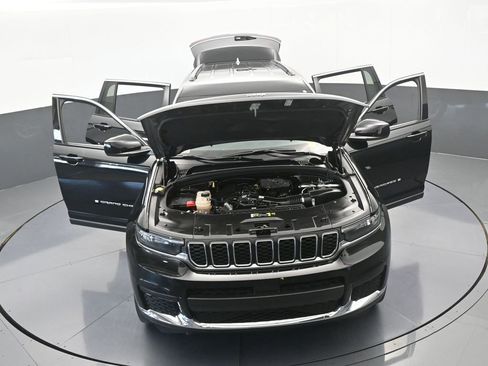 Used 2021 Jeep Grand Cherokee L Laredo w/ Luxury Tech Group I image 73