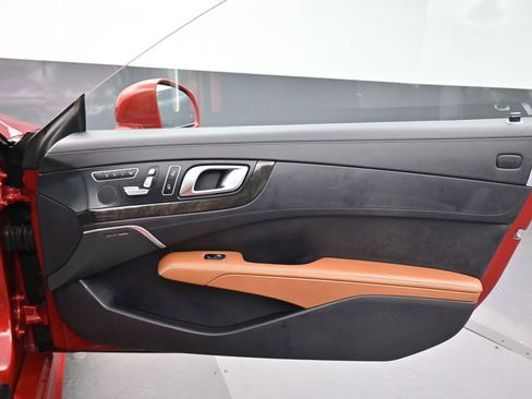 Used 2018 Mercedes-Benz SL 450 image 33