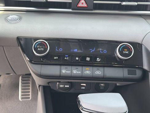 New 2026 Hyundai Elantra Sport FWD image 30