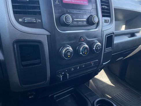 Used 2017 RAM 2500 Tradesman w/ Chrome Appearance Group AWD/4WD image 18