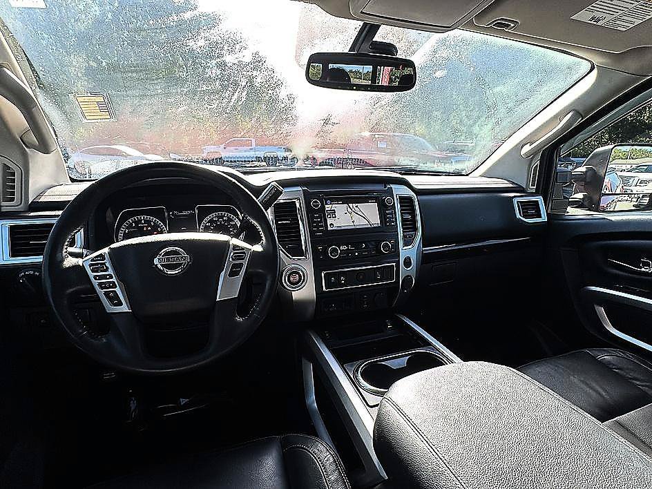 Used 2017 Nissan Titan SV RWD image 37