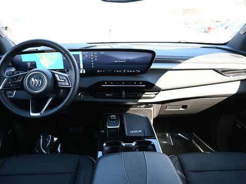 Used 2025 Buick Enclave Preferred image 19