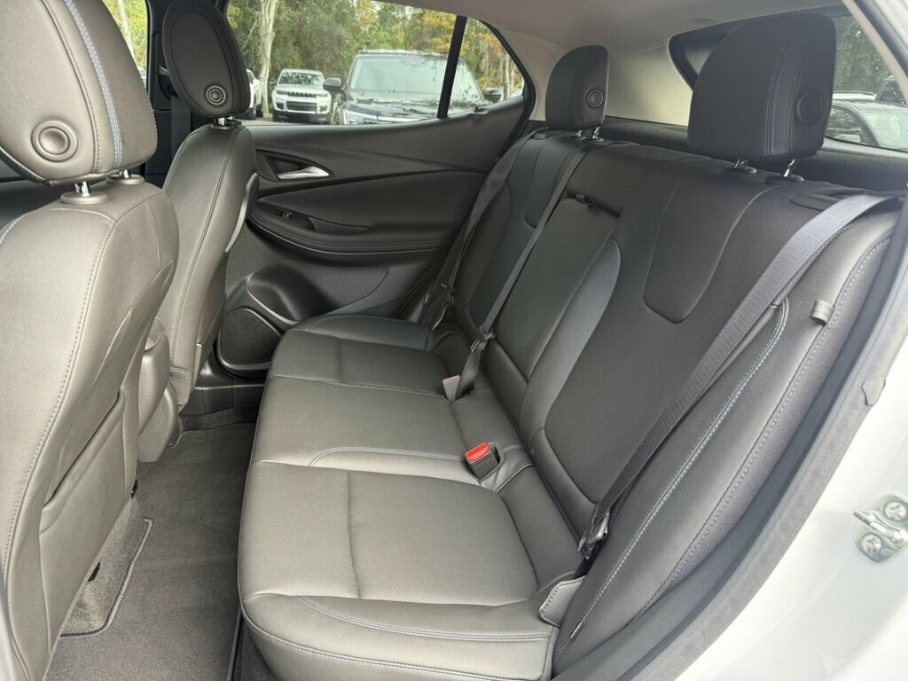 Used 2026 Buick Encore GX Sport Touring w/ Comfort Package FWD image 7