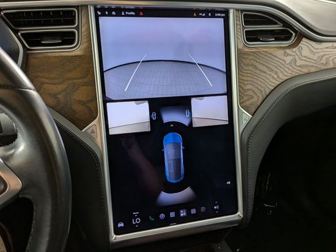 Used 2018 Tesla Model X 75D AWD/4WD image 19