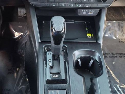 Used 2026 Subaru Outback Premium AWD/4WD image 12