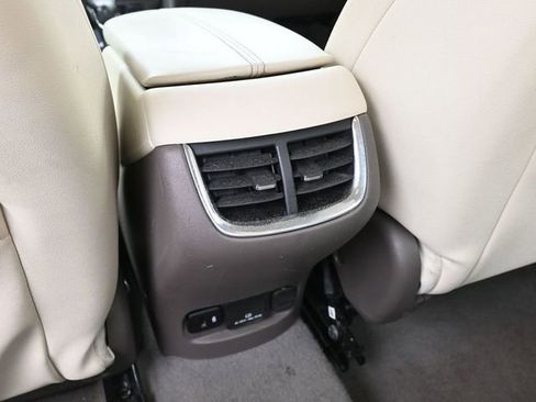 Used 2024 Chevrolet Malibu LT image 28