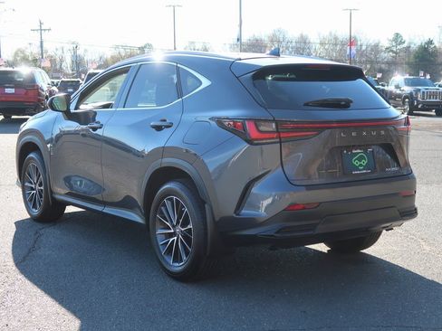 Used 2025 Lexus NX 250 FWD w/ Premium Package image 7