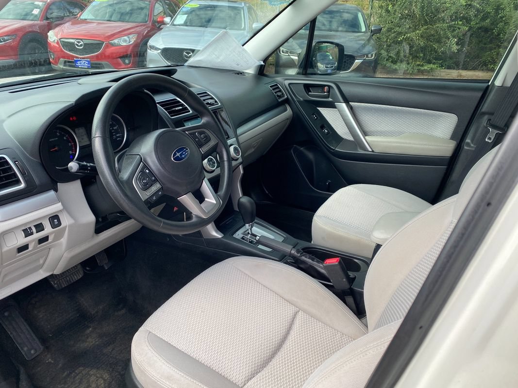 Used 2017 Subaru Forester 2.5i w/ Alloy Wheel Package AWD/4WD image 13