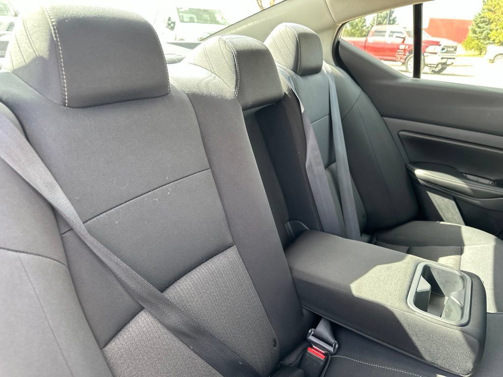 Used 2021 Nissan Altima 2.5 SV FWD image 21